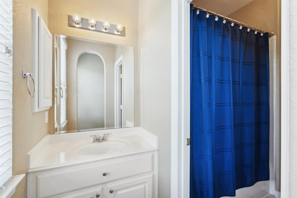 8611 Amy Brook Court, Humble, Texas image 29