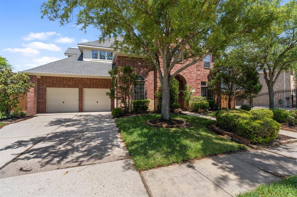 8611 Amy Brook Court, Humble, Texas image 2