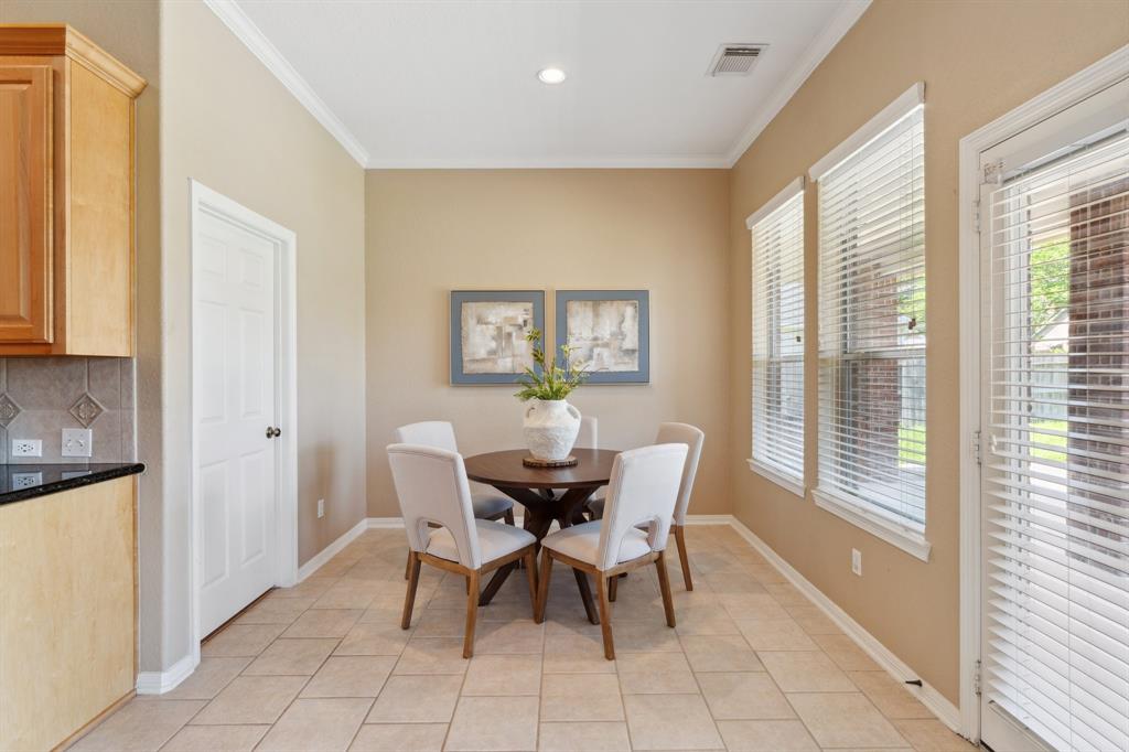 8611 Amy Brook Court, Humble, Texas image 12