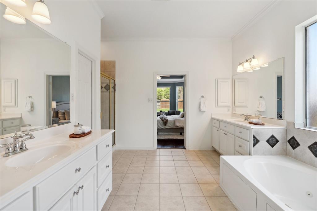 8611 Amy Brook Court, Humble, Texas image 19