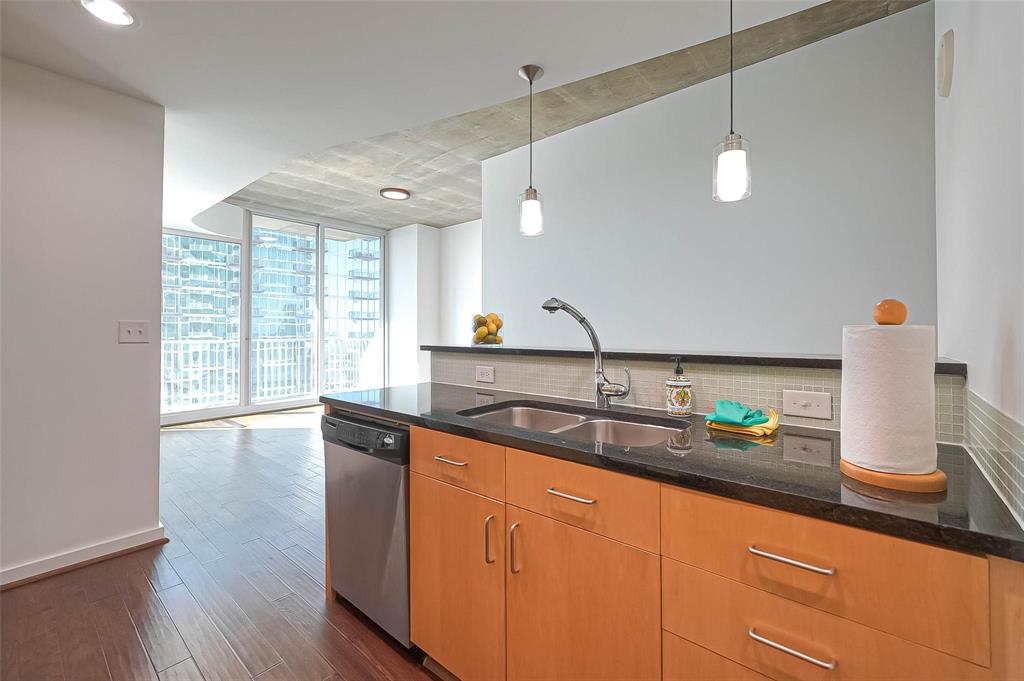 Houston, Texas 77004, United States, 1 Bedroom Bedrooms, ,2 BathroomsBathrooms,Residential,Active,157992