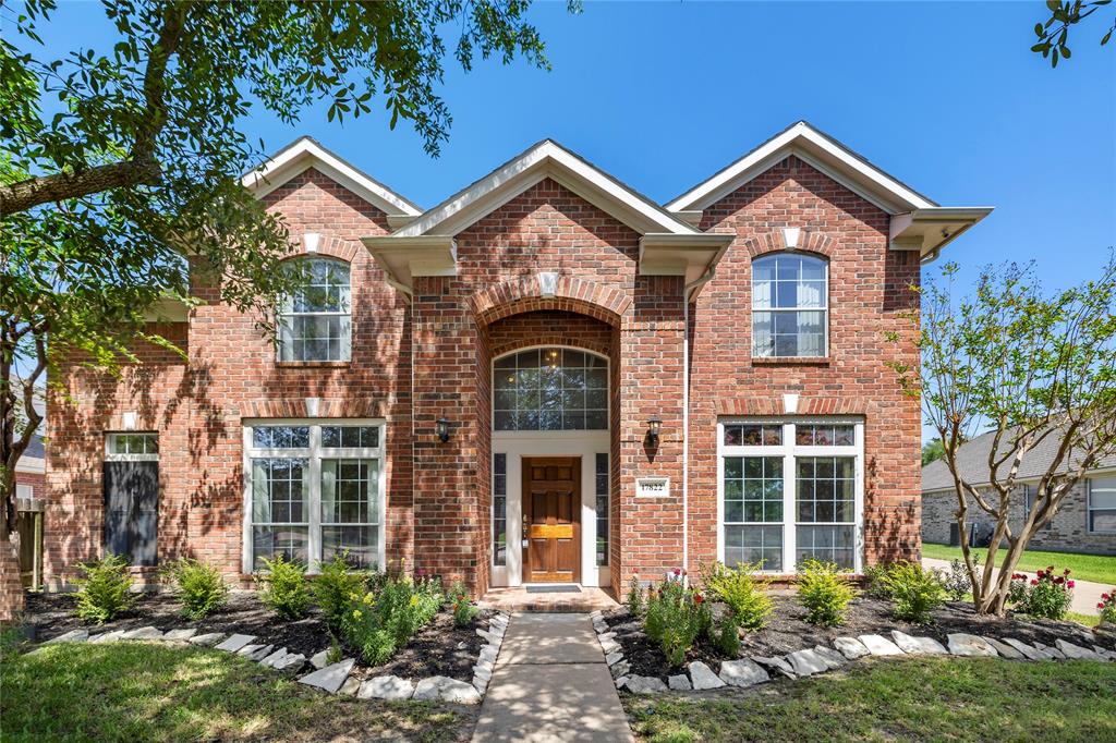 17822 Oakfield Glen Lane, Cypress, Texas image 1