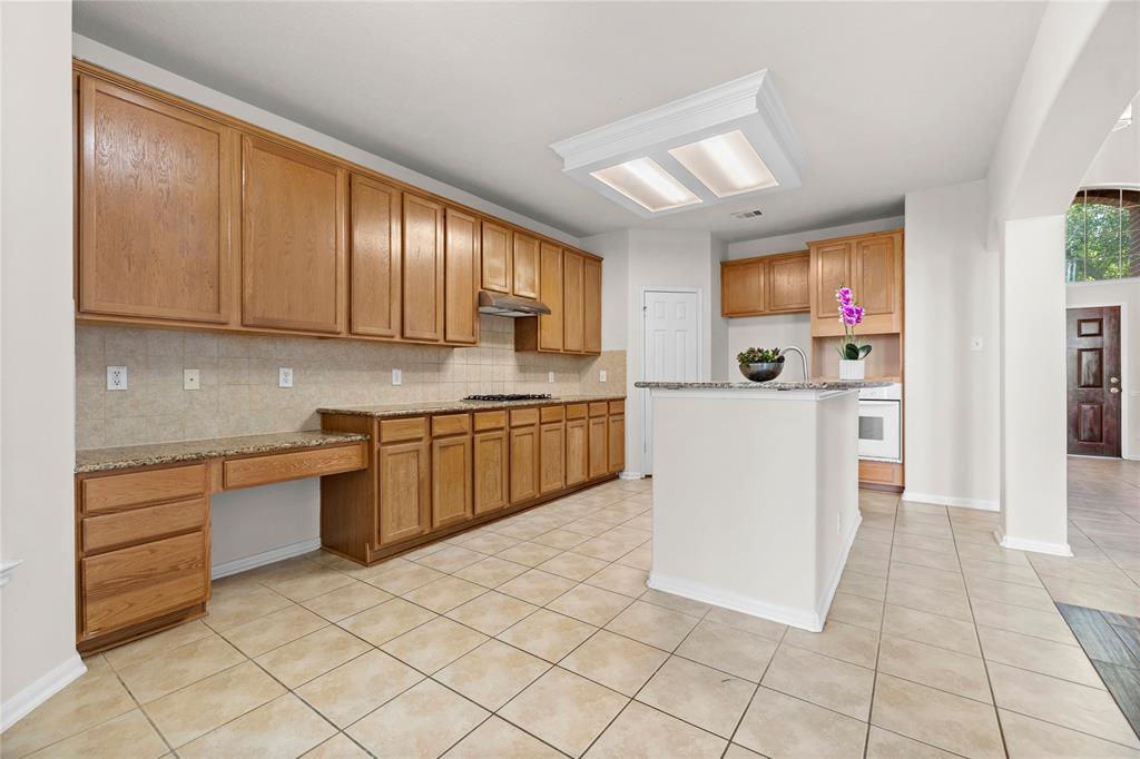 17822 Oakfield Glen Lane, Cypress, Texas image 9