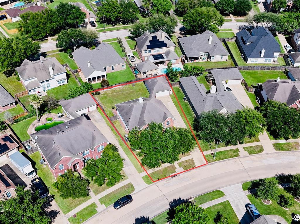17822 Oakfield Glen Lane, Cypress, Texas image 32