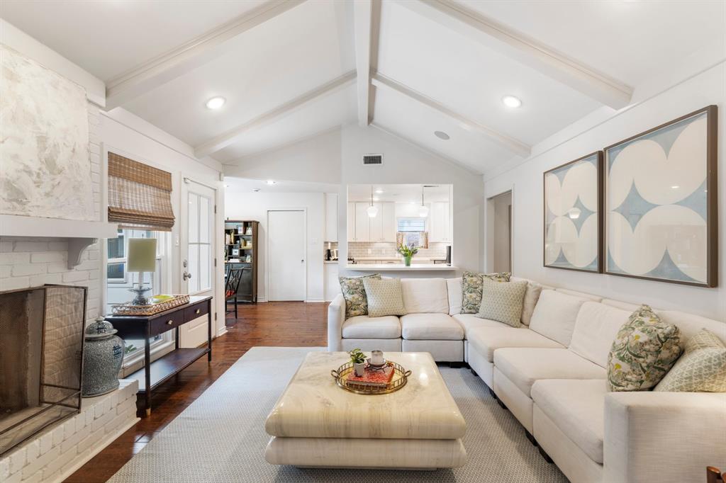 8015 Skyline Drive, Houston, Texas image 10