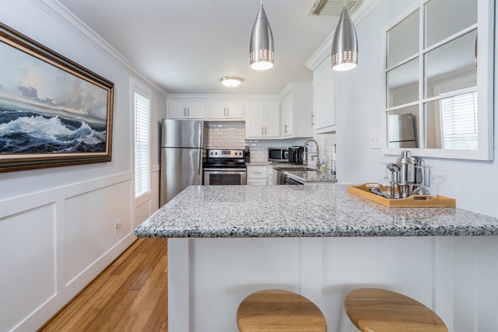 4115 Surf Drive, Galveston, Texas image 17