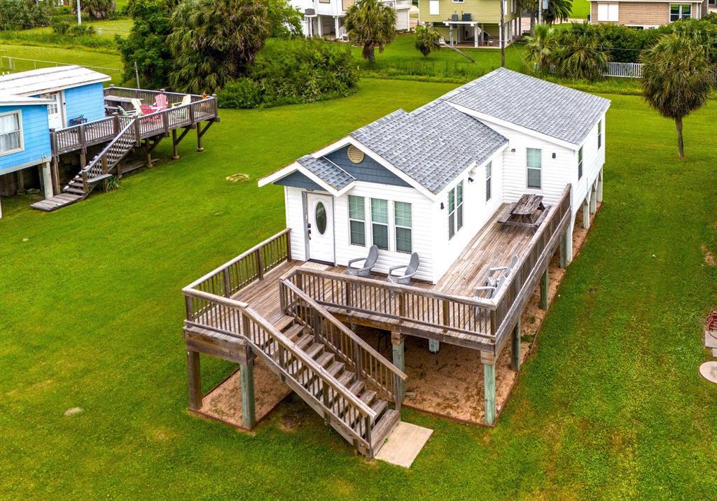 4115 Surf Drive, Galveston, Texas image 2