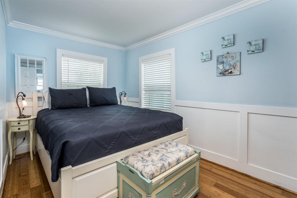 4115 Surf Drive, Galveston, Texas image 14