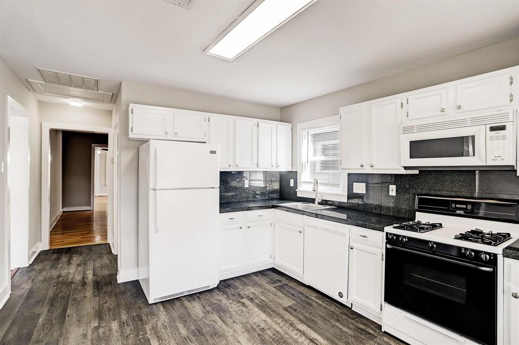 1011 W 23rd Street