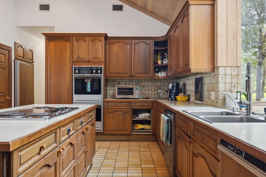 425 Old 224 #224, Coldspring, Texas image 14