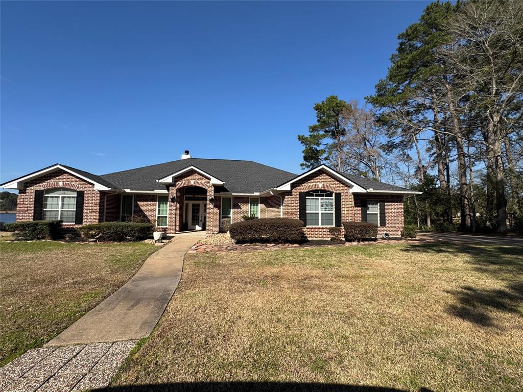 196 Broadmoor Drive, Trinity, Texas image 1