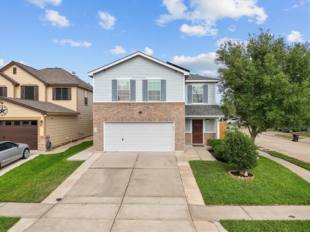 7914 Cypress Edge Drive, Cypress, Texas image 1