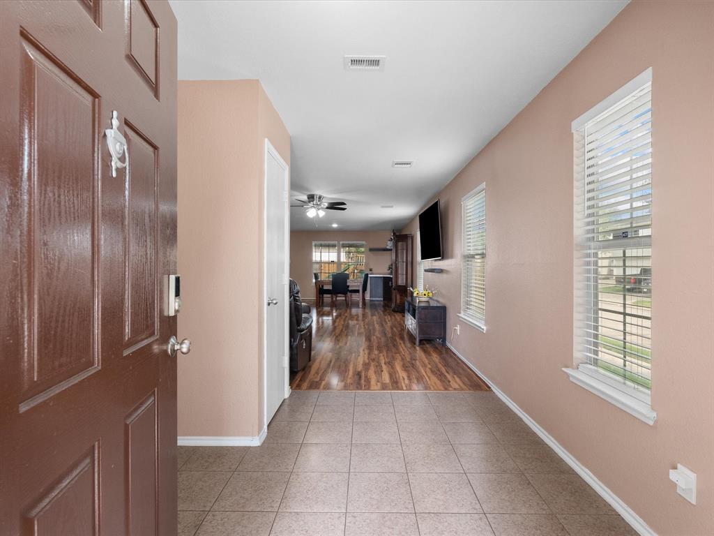 7914 Cypress Edge Drive, Cypress, Texas image 4