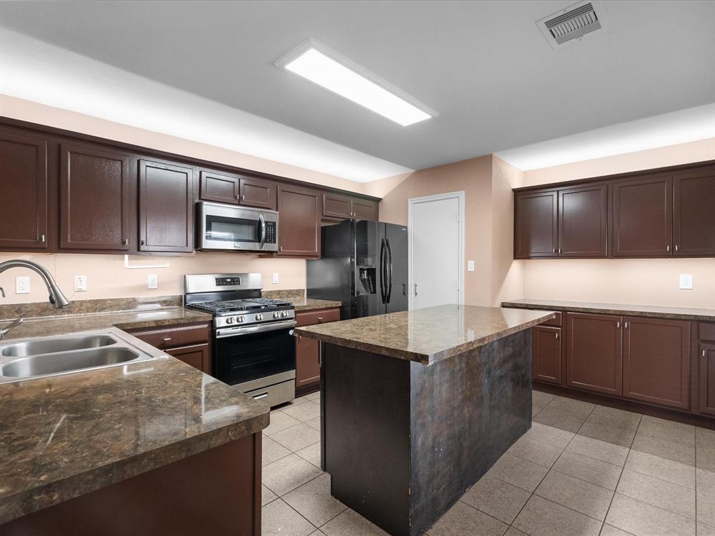 7914 Cypress Edge Drive, Cypress, Texas image 12