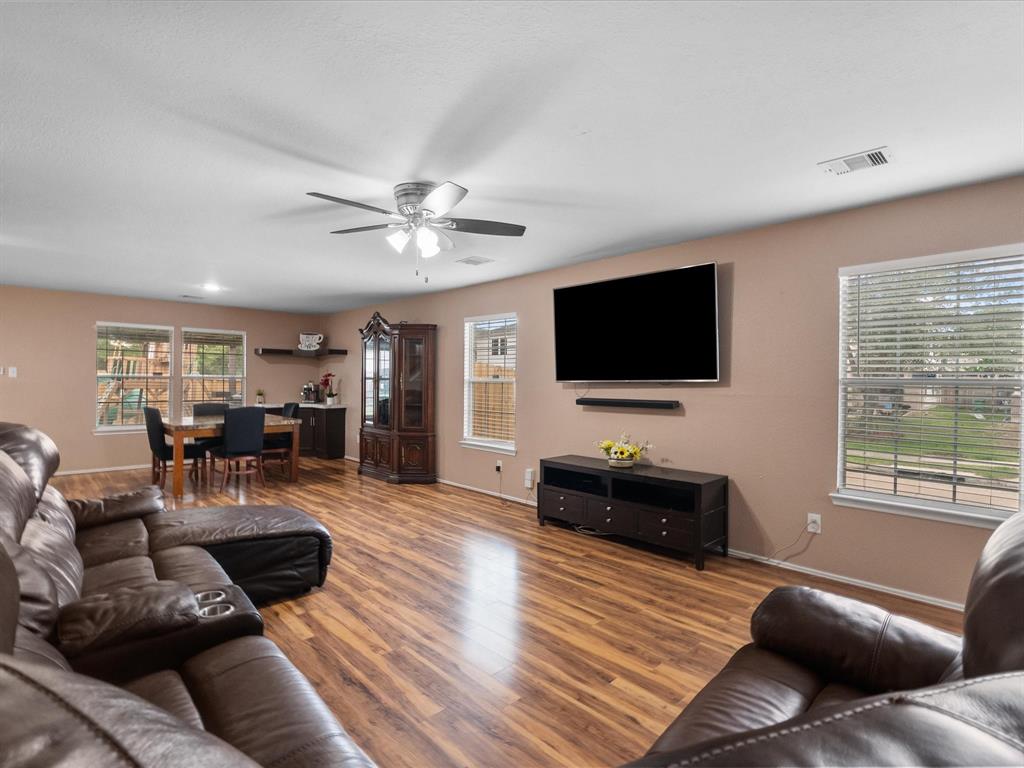 7914 Cypress Edge Drive, Cypress, Texas image 6