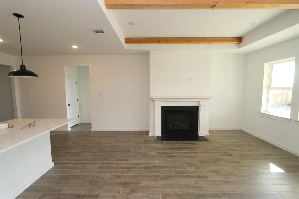 12610 Old Fashion Circle, Mont Belvieu, Texas image 5