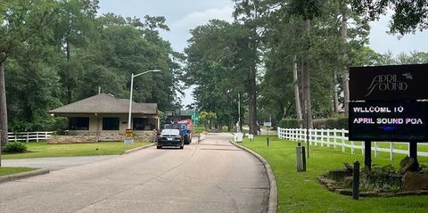 A home in Conroe