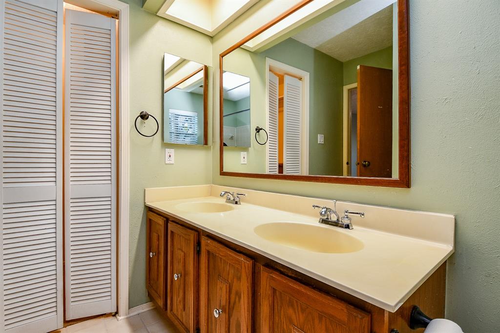 1218 Briarmead Drive, Richmond, Texas image 12
