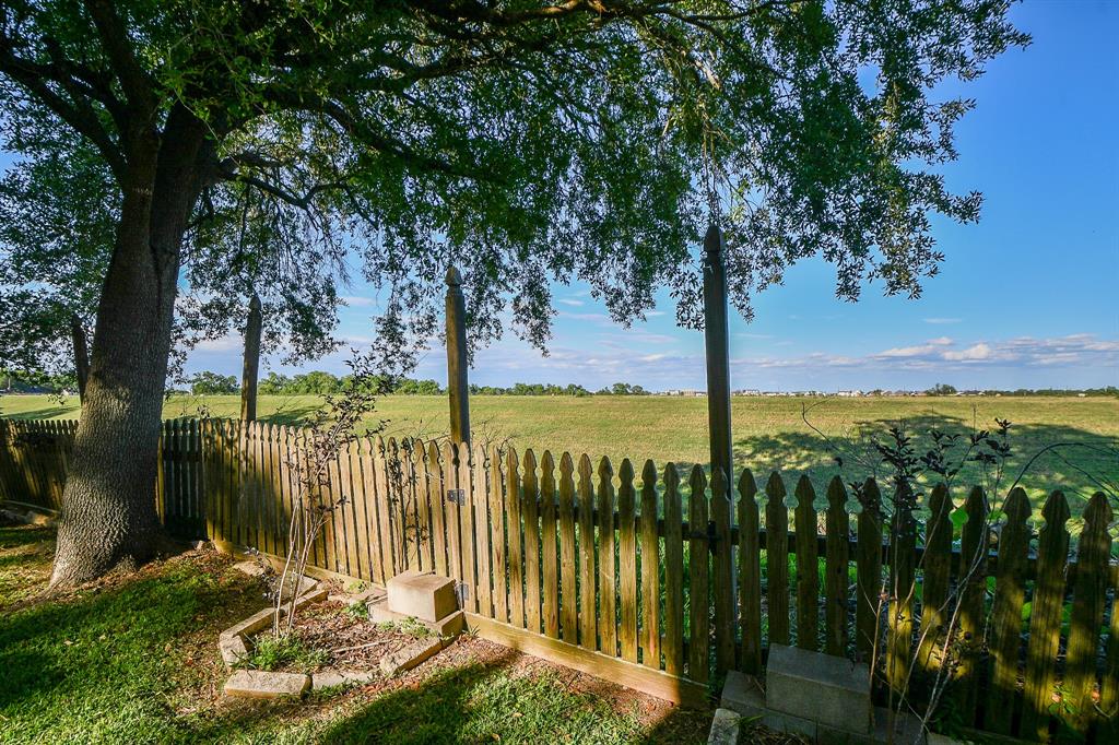 1218 Briarmead Drive, Richmond, Texas image 32