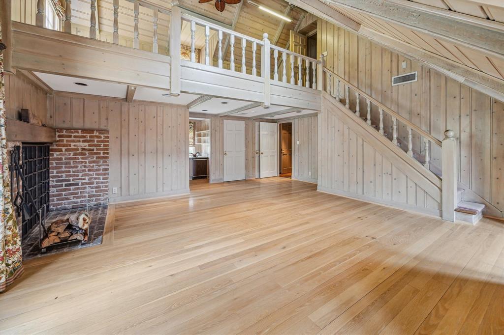 8 Shadder Way, Houston, Texas image 17