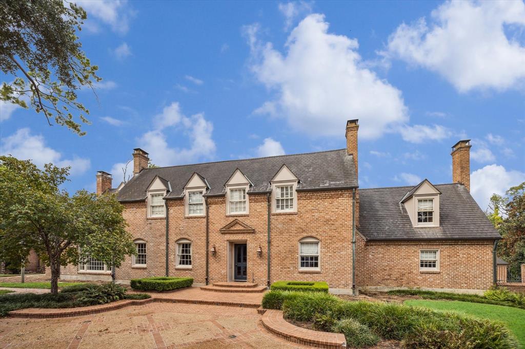 8 Shadder Way, Houston, Texas image 4