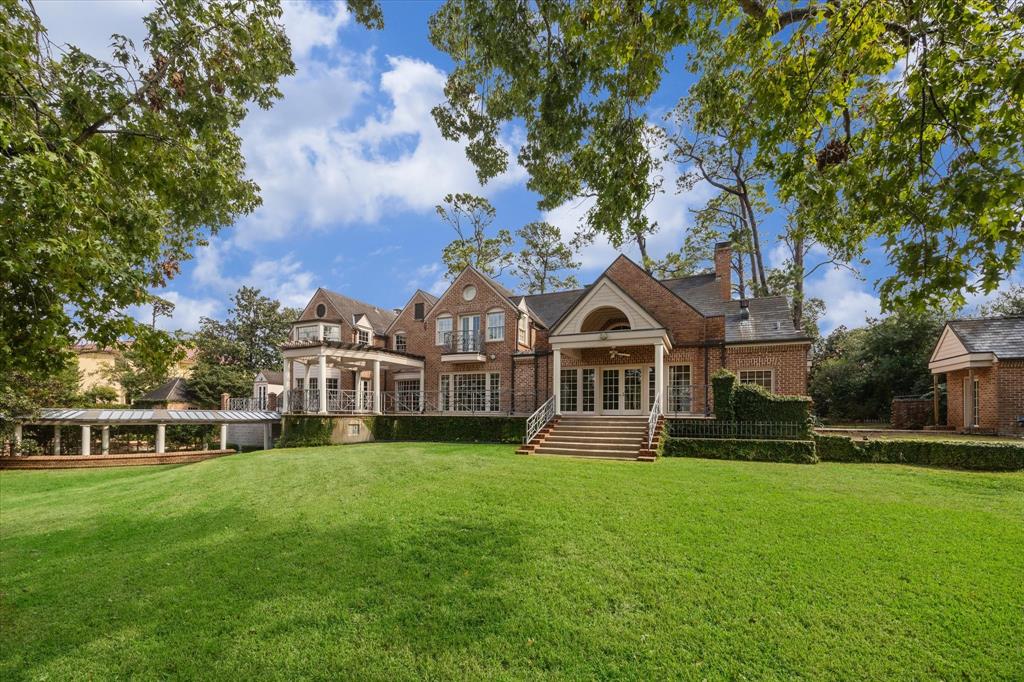 8 Shadder Way, Houston, Texas image 36