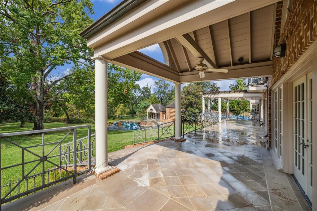 8 Shadder Way, Houston, Texas image 29