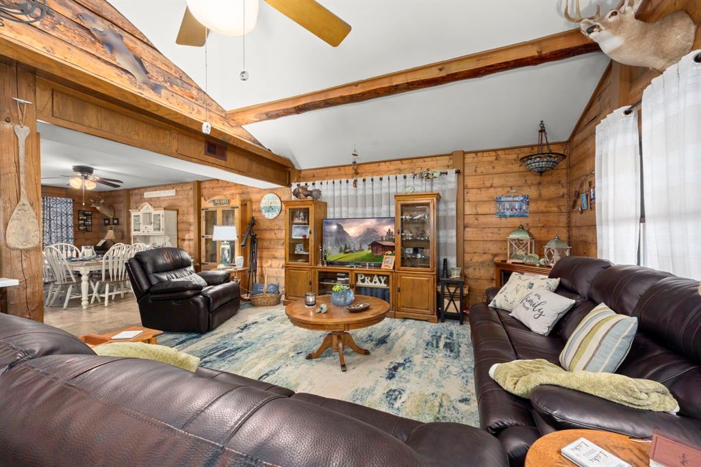 610 Sandy Ridge Drive, Livingston, Texas image 24