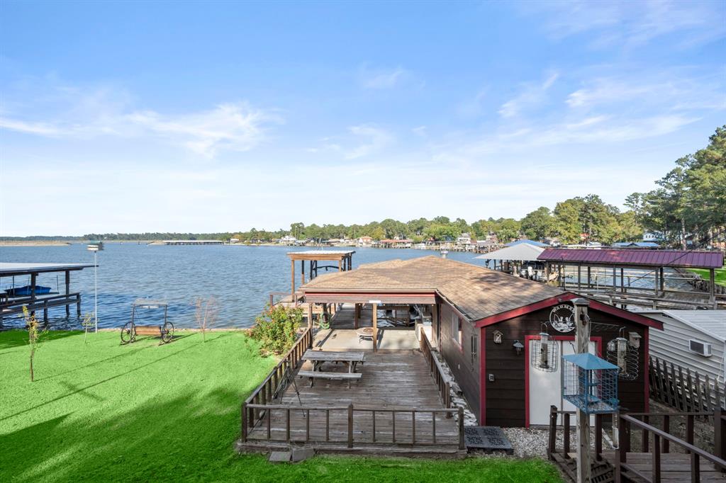 610 Sandy Ridge Drive, Livingston, Texas image 14
