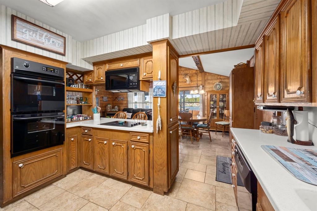610 Sandy Ridge Drive, Livingston, Texas image 20