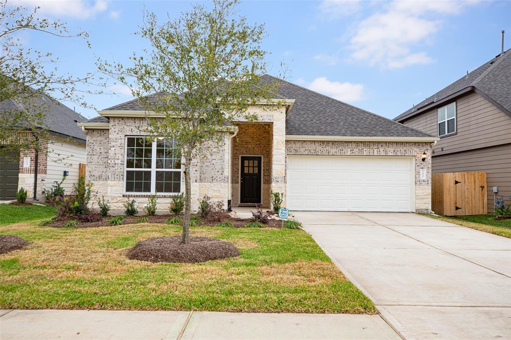 3037 Chestnut Lane, Brookshire, Texas image 1