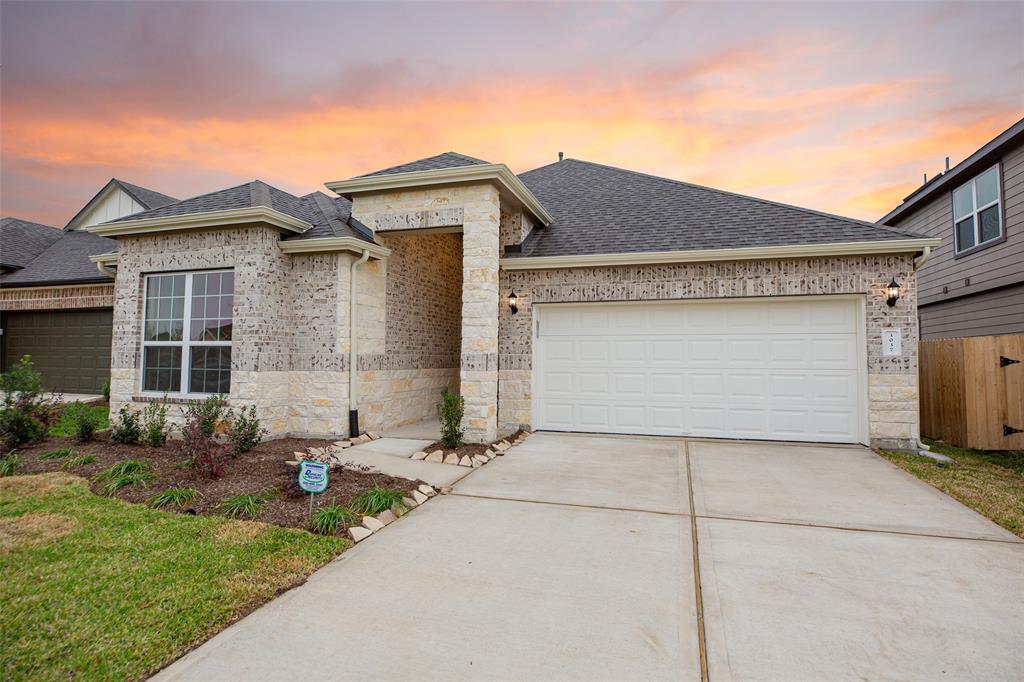 3037 Chestnut Lane, Brookshire, Texas image 2