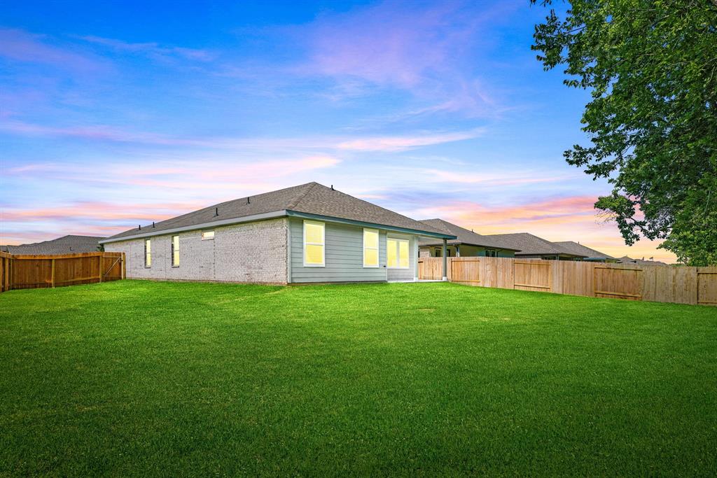 1121 Grey Heron Drive, Texas City, Texas image 16