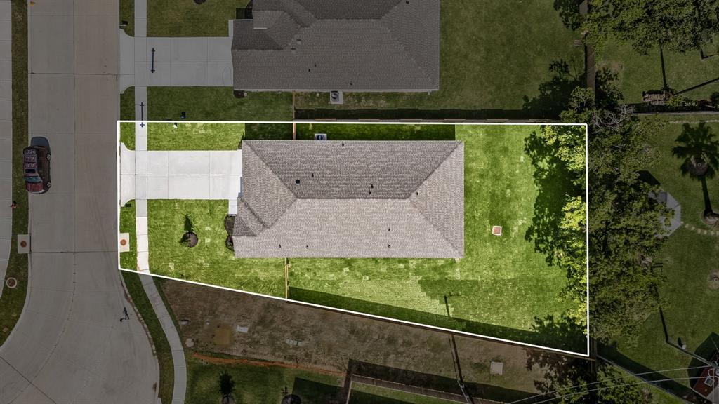 1121 Grey Heron Drive, Texas City, Texas image 3