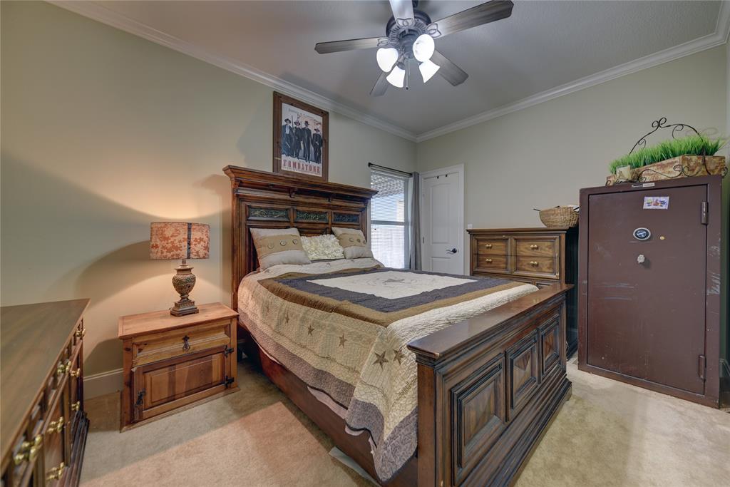 3077 Dees Circle, Sealy, Texas image 23