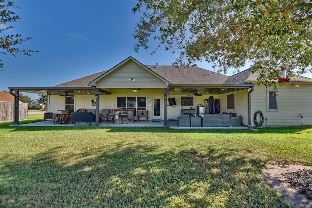 3077 Dees Circle, Sealy, Texas image 37