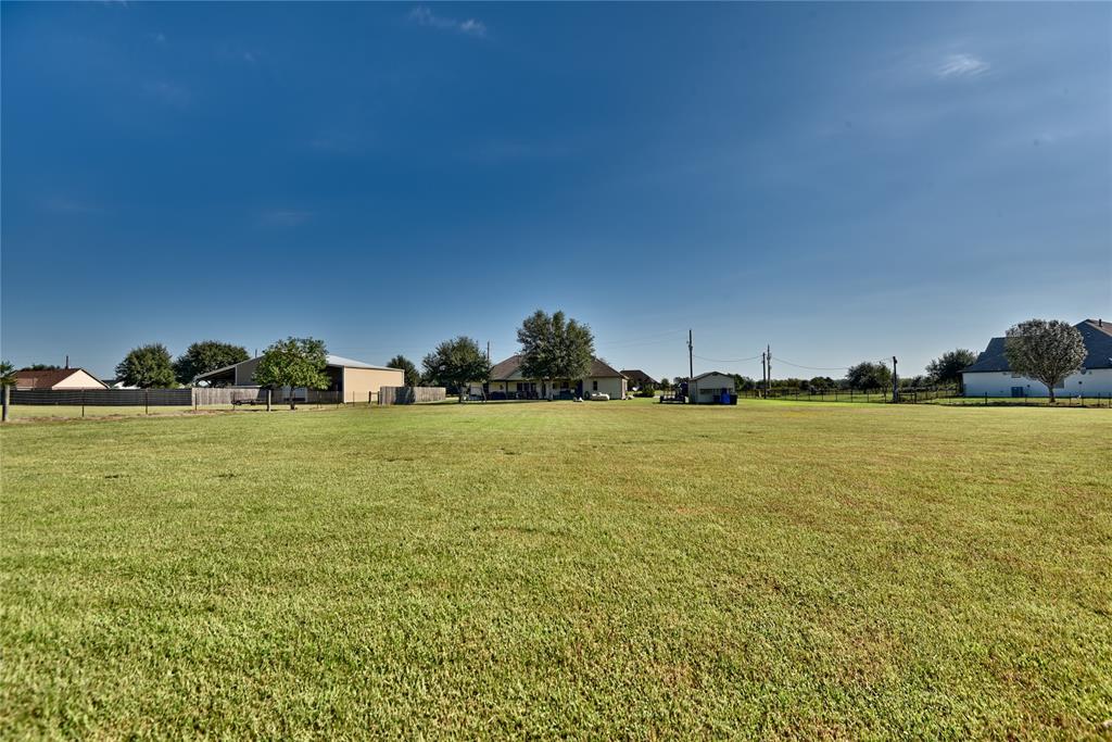 3077 Dees Circle, Sealy, Texas image 43