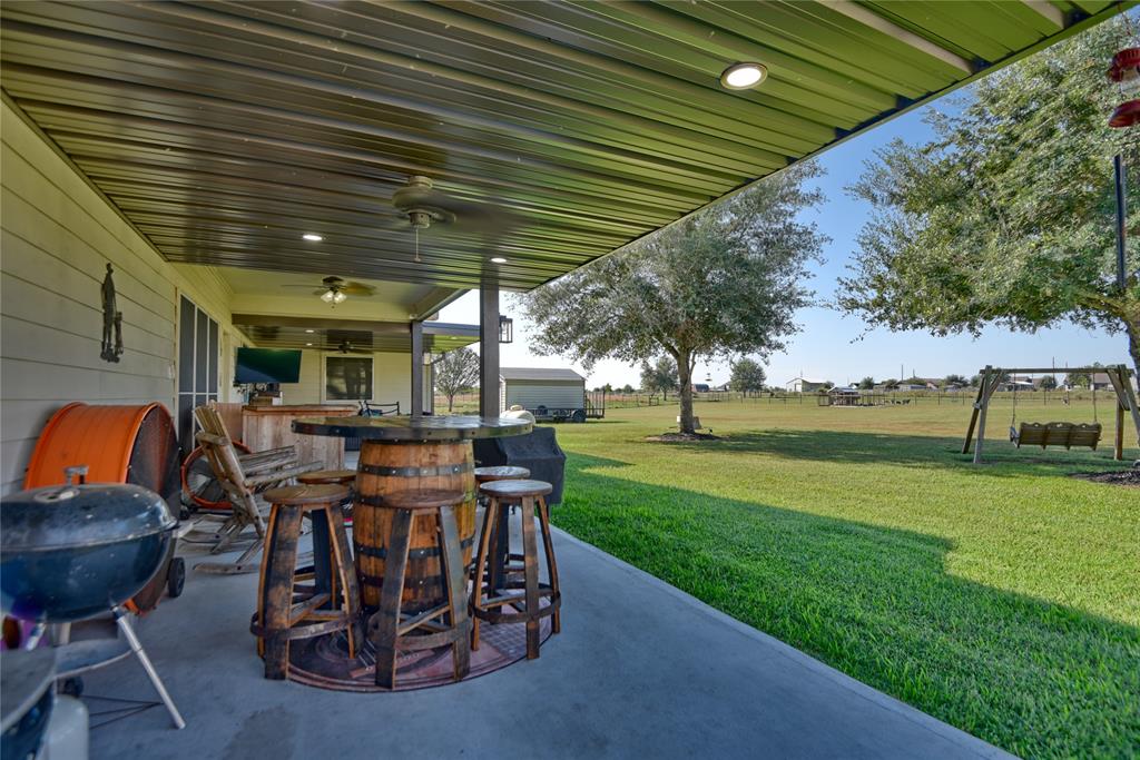 3077 Dees Circle, Sealy, Texas image 36