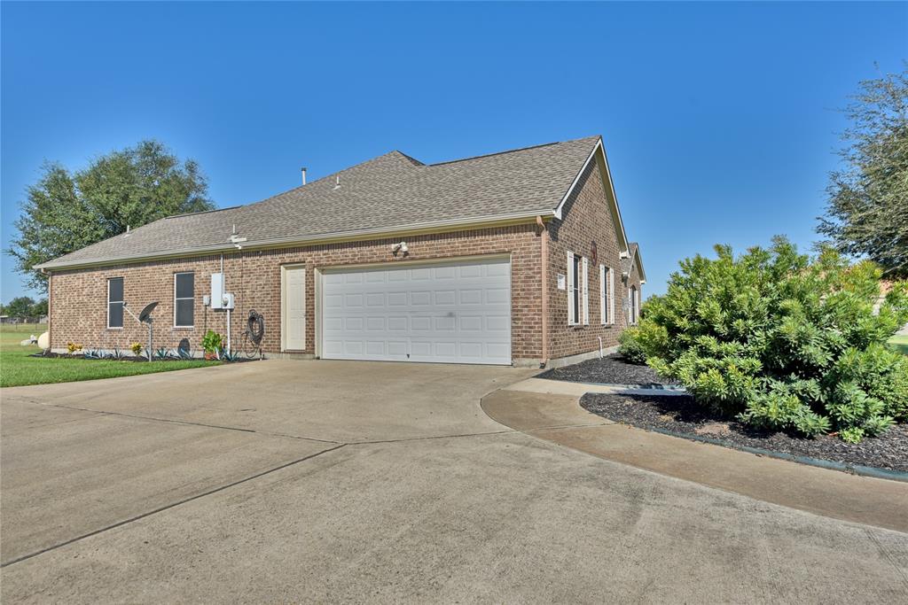 3077 Dees Circle, Sealy, Texas image 41