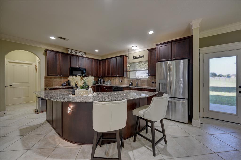 3077 Dees Circle, Sealy, Texas image 14