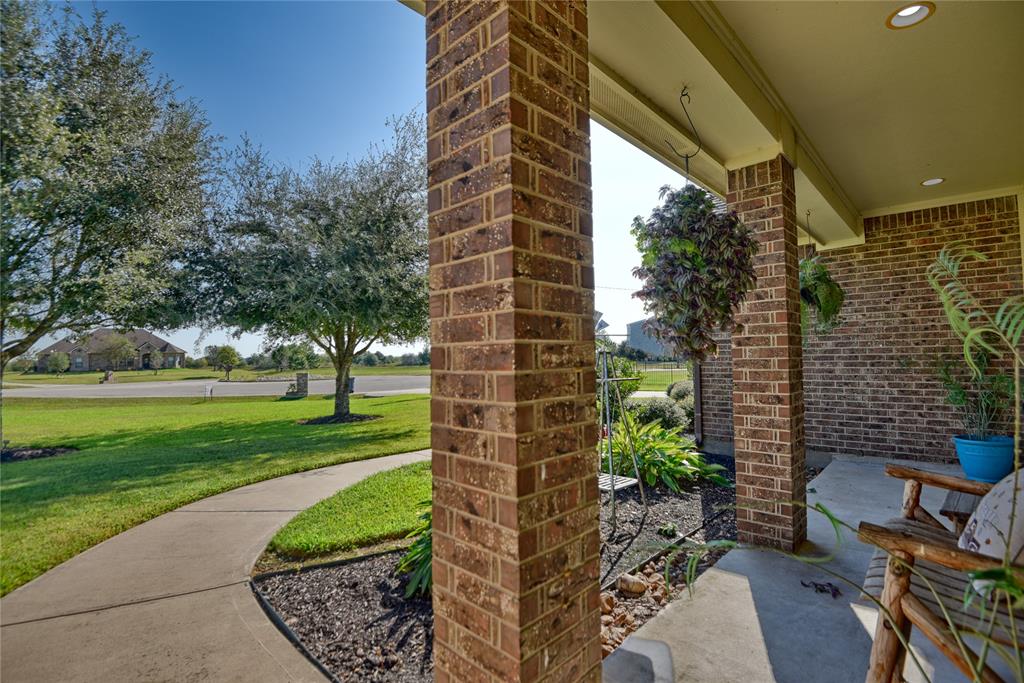 3077 Dees Circle, Sealy, Texas image 5