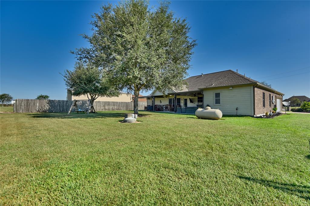3077 Dees Circle, Sealy, Texas image 34
