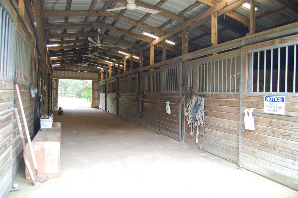 20075 Forestview Drive, Magnolia, Texas image 7