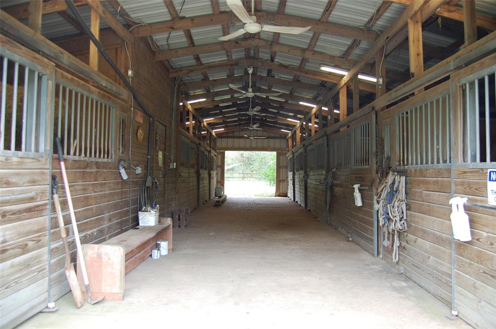 20075 Forestview Drive, Magnolia, Texas image 6