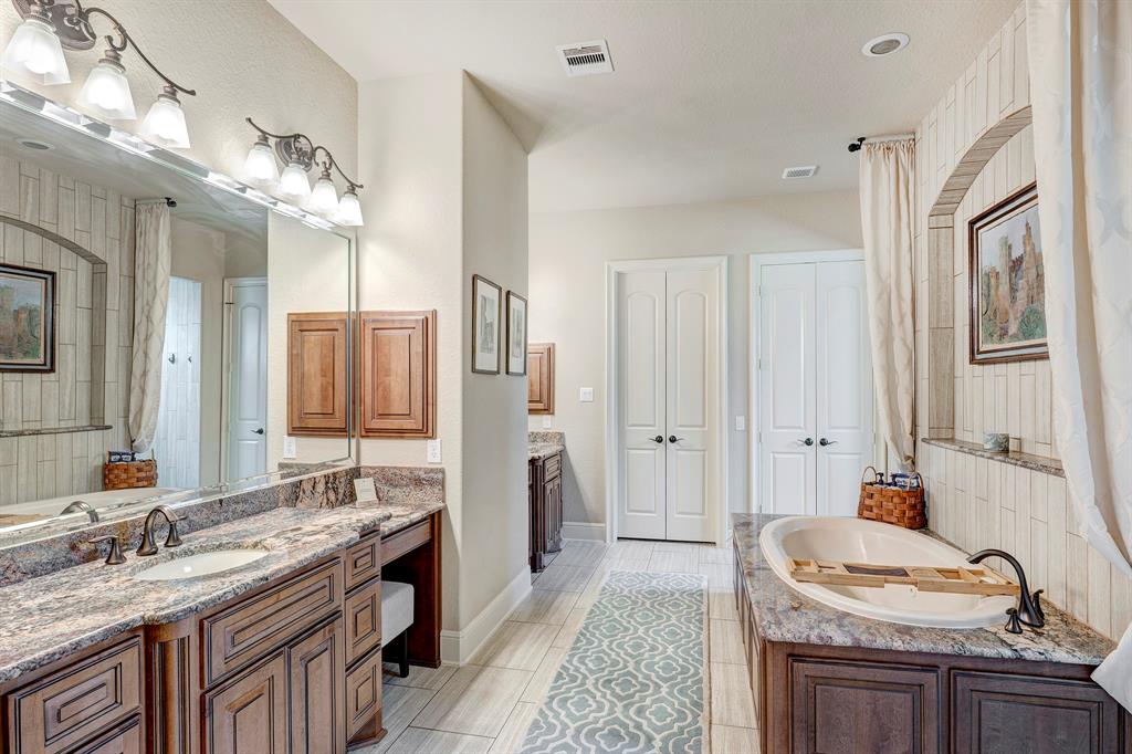 34 Pravia Path Drive, Missouri City, Texas image 20