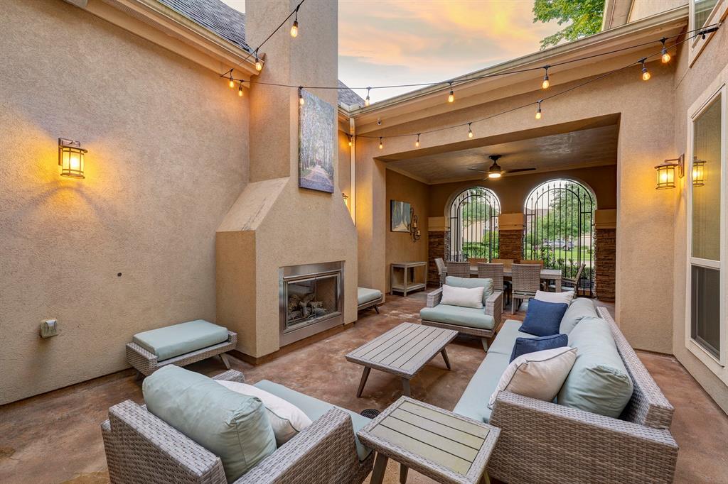 34 Pravia Path Drive, Missouri City, Texas image 2