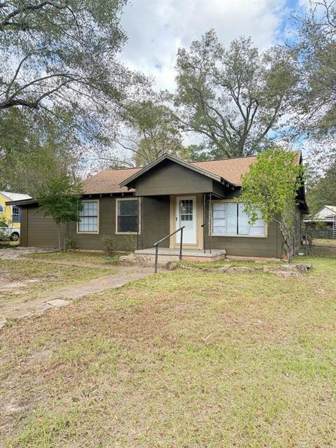 A home in Lufkin