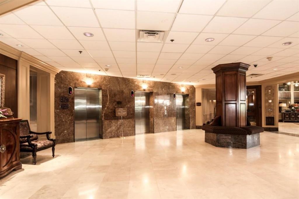 3525 Sage Road 403