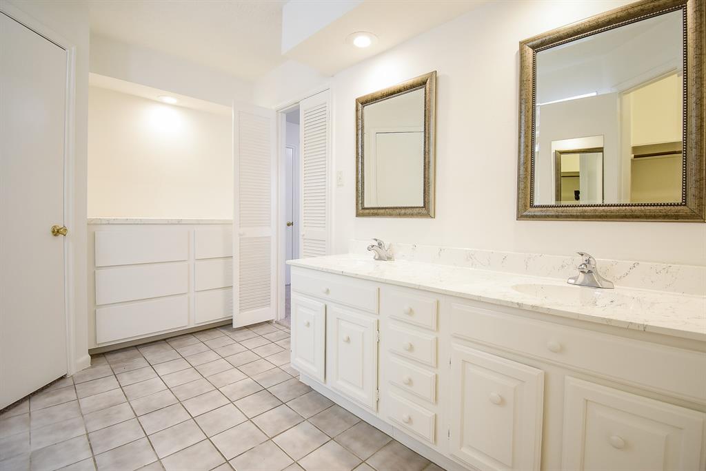 3807 Lamplighter Circle, Missouri City, Texas image 4