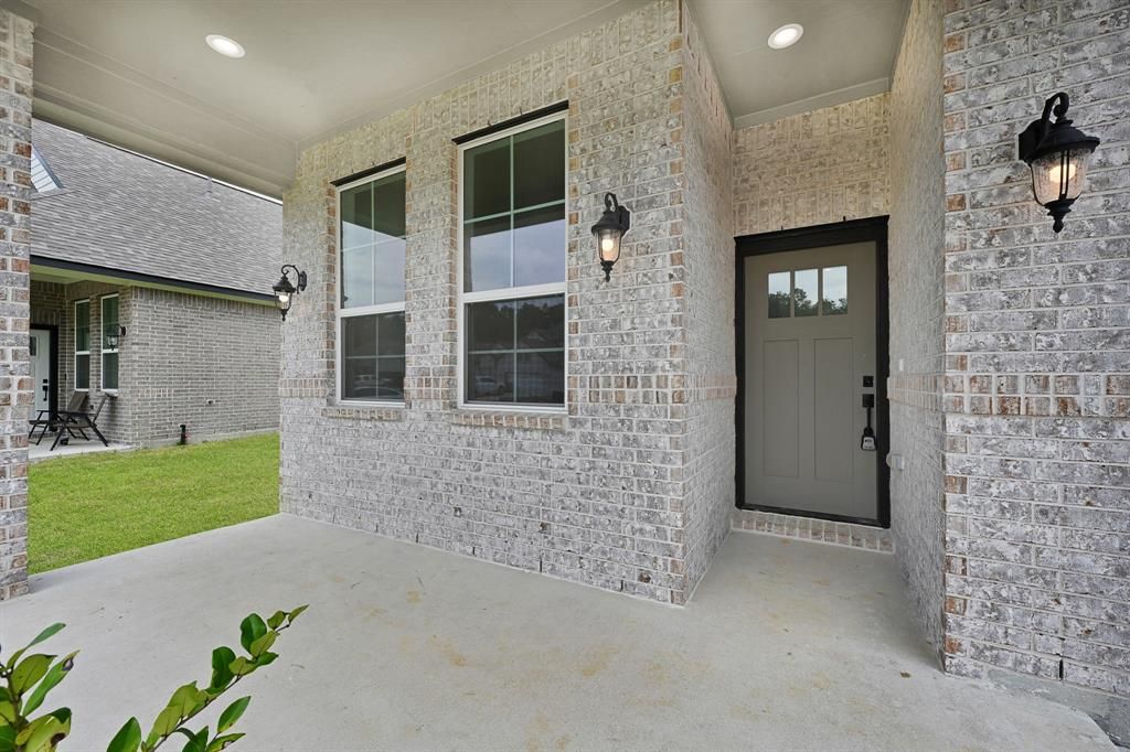 Photo of 400 Little Spring Court, Anahuac, TX 77514 (MLS # 9383510)